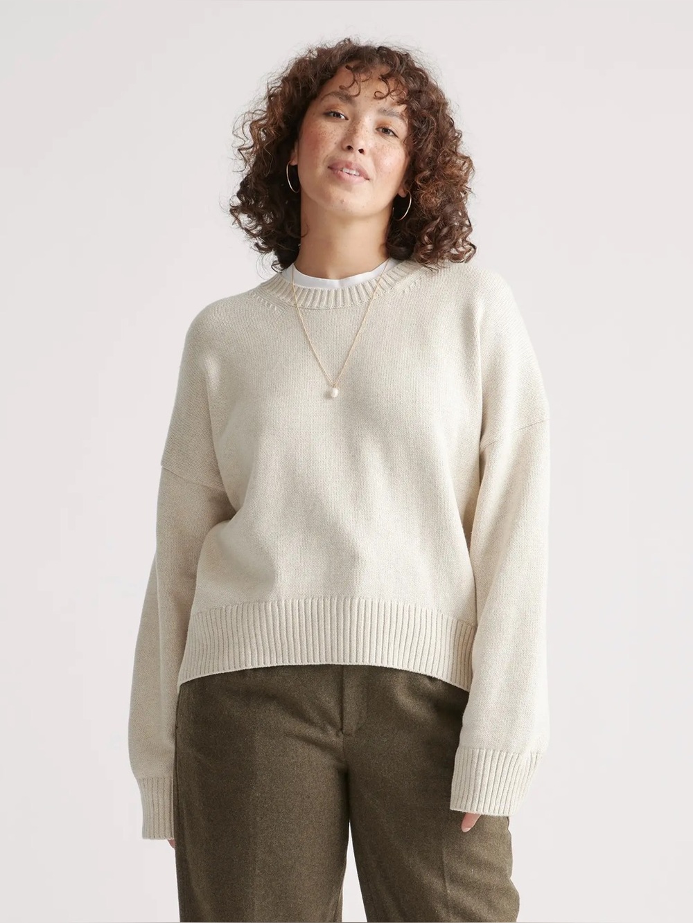 Quince Organic Cotton Beige Crewneck Sweater Medium Boyfriend Fit Cozy Neutral